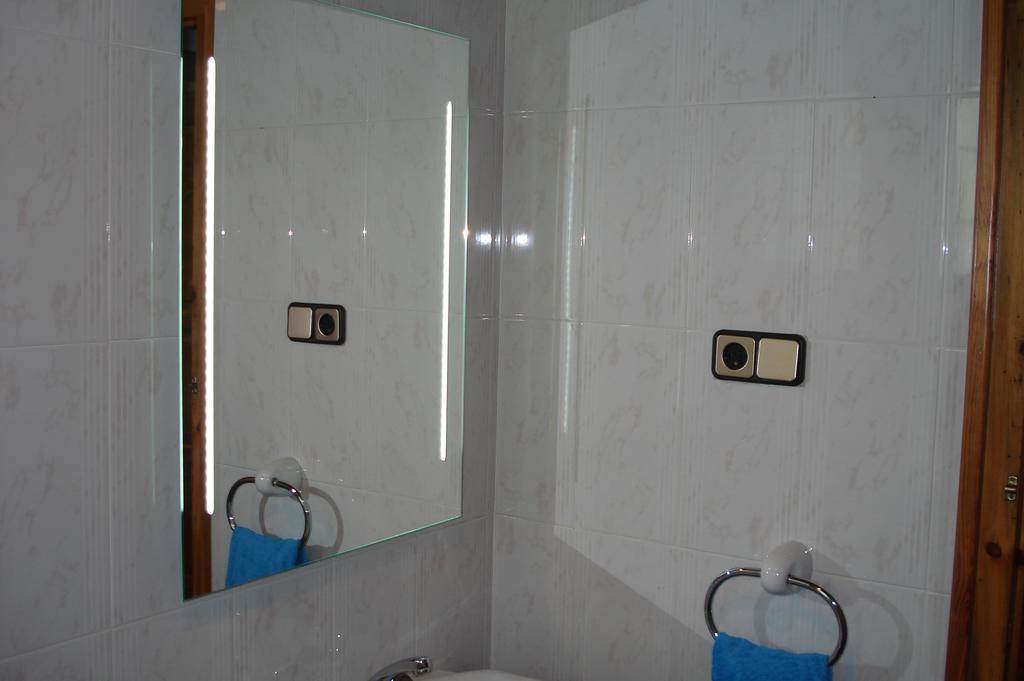 Apartaments Pont Romanic เอสปอต ภายนอก รูปภาพ