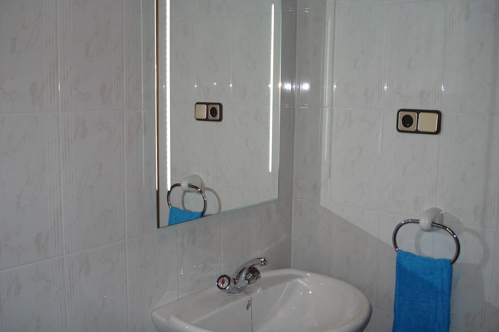 Apartaments Pont Romanic เอสปอต ภายนอก รูปภาพ