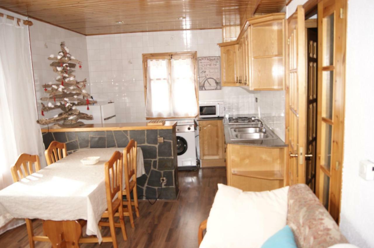 Apartaments Pont Romanic เอสปอต ภายนอก รูปภาพ