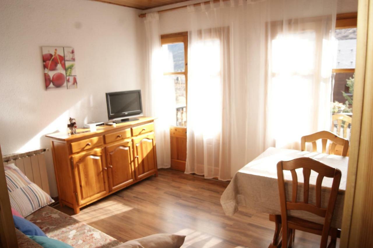 Apartaments Pont Romanic เอสปอต ภายนอก รูปภาพ