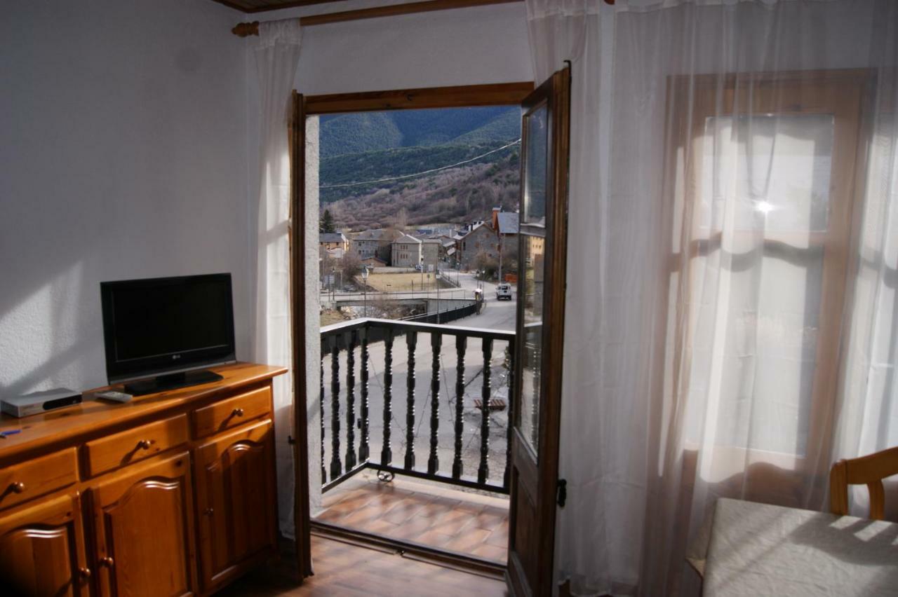 Apartaments Pont Romanic เอสปอต ภายนอก รูปภาพ